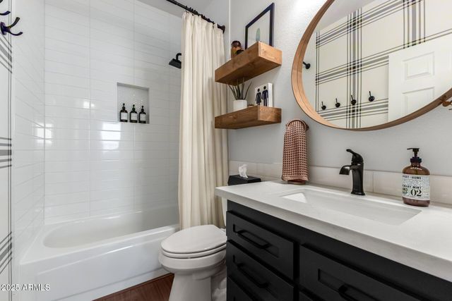 15431 S 24TH Street, Phoenix, AZ 85048