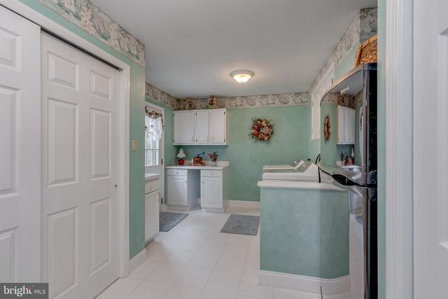1 WINTERBERRY CT, Mount Laurel, NJ 08054