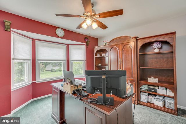 1 WINTERBERRY CT, Mount Laurel, NJ 08054