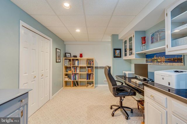 1 WINTERBERRY CT, Mount Laurel, NJ 08054