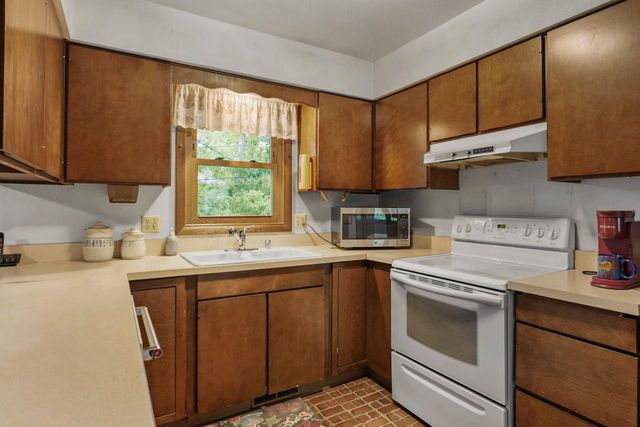2913 Post Road, Madison, WI 53713