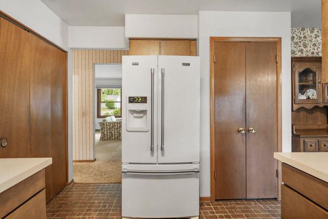 2913 Post Road, Madison, WI 53713