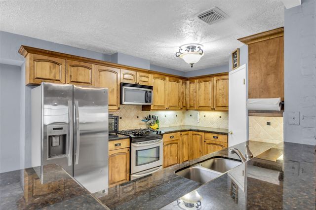 21807 Meadowhill Drive, Spring, TX 77388