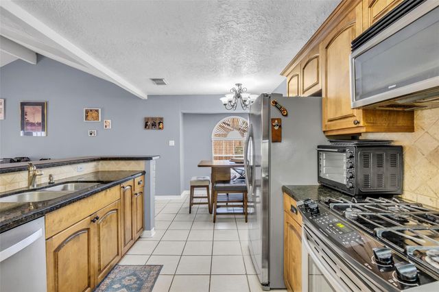 21807 Meadowhill Drive, Spring, TX 77388