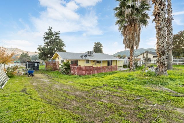 34622 La Paloma Drive, Springville, CA 93265