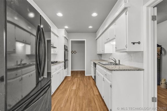 1109 N Hickory Court, Broken Arrow, OK 74012