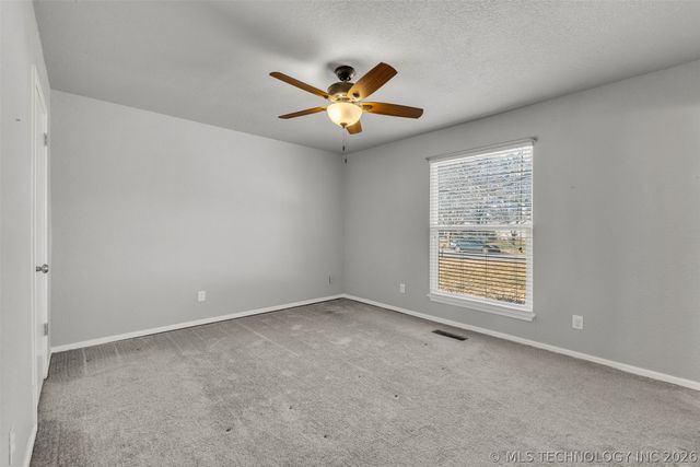 1109 N Hickory Court, Broken Arrow, OK 74012