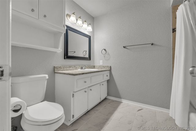 1109 N Hickory Court, Broken Arrow, OK 74012