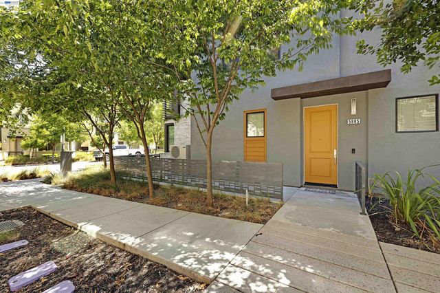 5885 Cadence Ave, Dublin, CA 94568