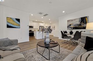5885 Cadence Ave, Dublin, CA 94568