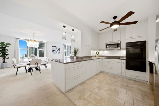 777 N Michigan Avenue 3100, Chicago, IL 60611