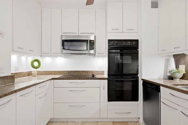 777 N Michigan Avenue 3100, Chicago, IL 60611