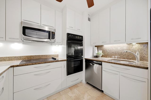 777 N Michigan Avenue 3100, Chicago, IL 60611