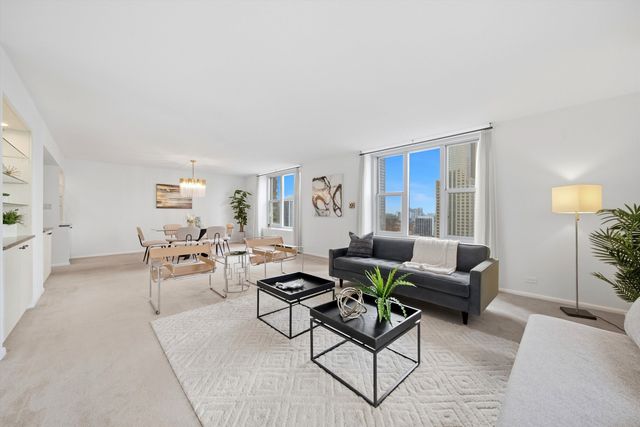 777 N Michigan Avenue 3100, Chicago, IL 60611