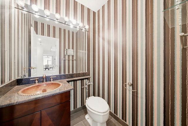 777 N Michigan Avenue 3100, Chicago, IL 60611