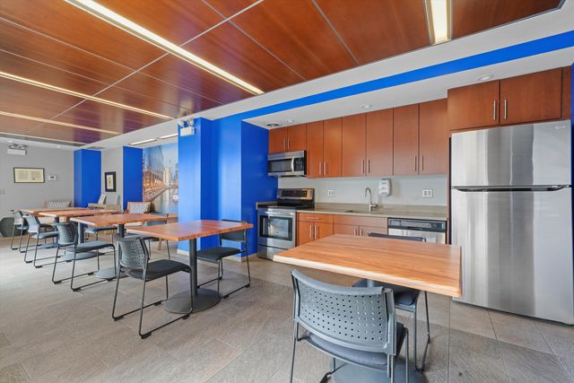 777 N Michigan Avenue 3100, Chicago, IL 60611