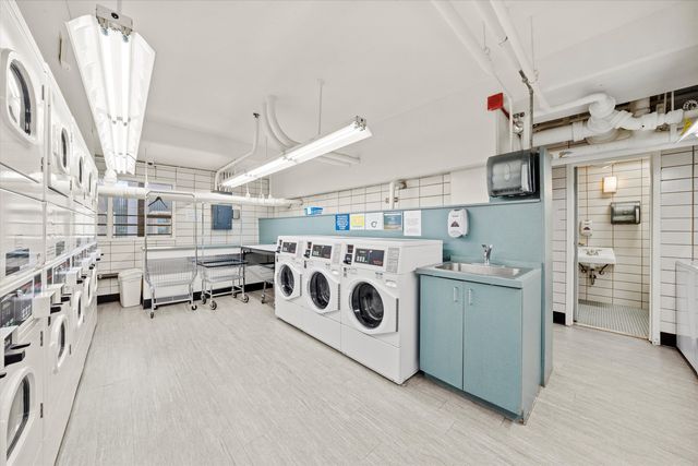 777 N Michigan Avenue 3100, Chicago, IL 60611