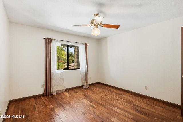 7021 N Giaconda Way, Tucson, AZ 85704