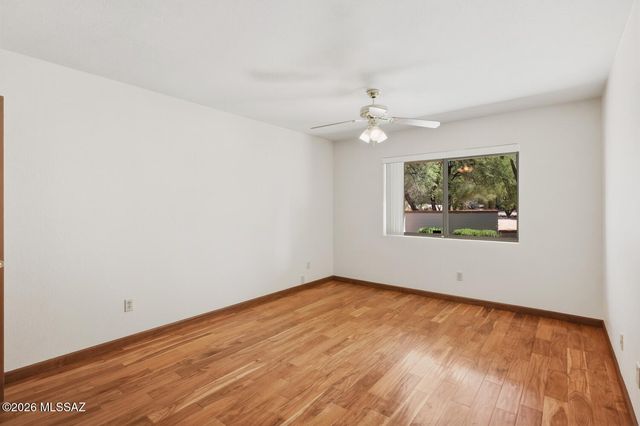 7021 N Giaconda Way, Tucson, AZ 85704