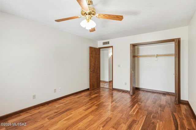 7021 N Giaconda Way, Tucson, AZ 85704