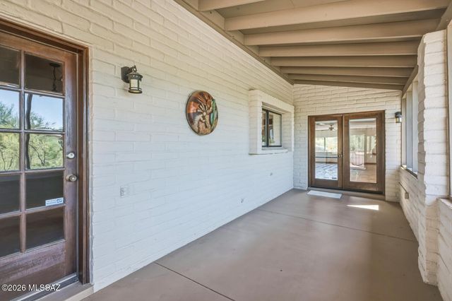 7021 N Giaconda Way, Tucson, AZ 85704