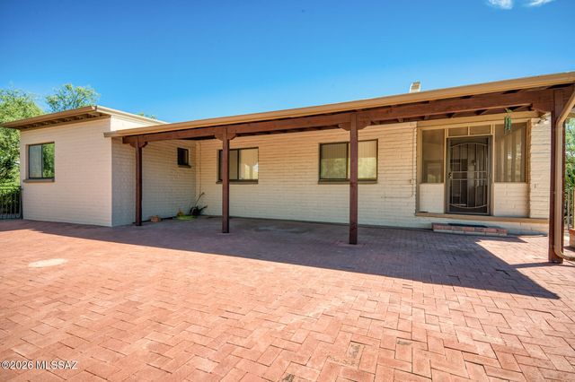 7021 N Giaconda Way, Tucson, AZ 85704
