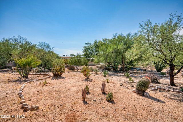 7021 N Giaconda Way, Tucson, AZ 85704