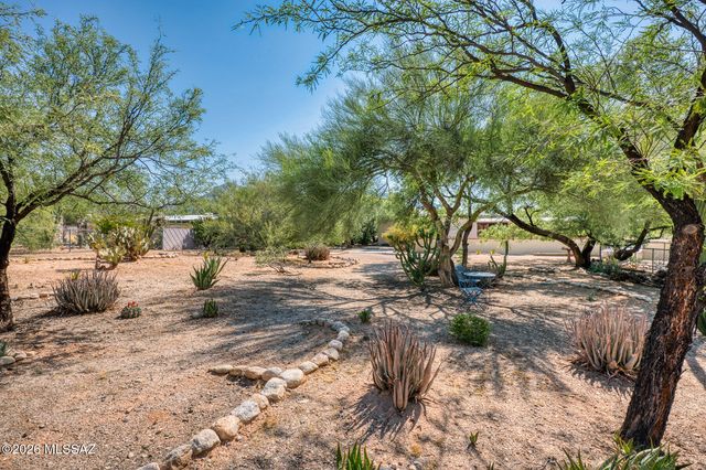 7021 N Giaconda Way, Tucson, AZ 85704