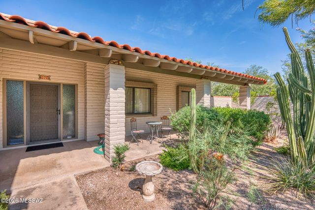 7021 N Giaconda Way, Tucson, AZ 85704