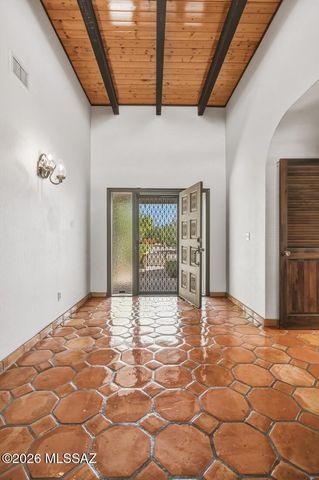 7021 N Giaconda Way, Tucson, AZ 85704