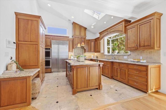 28 Hunt Way, Campbell, CA 95008