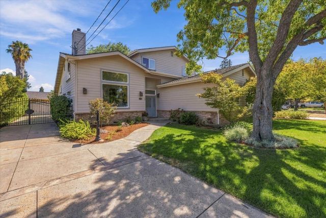 28 Hunt Way, Campbell, CA 95008