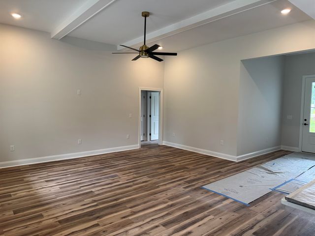 423 St. John Rd., Galivants Ferry, SC 29544