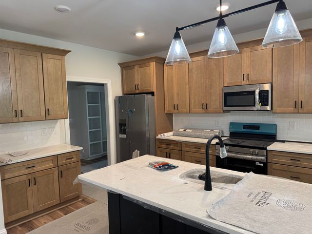 423 St. John Rd., Galivants Ferry, SC 29544