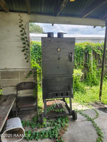 803 W Hutchinson Avenue, Crowley, LA 70526