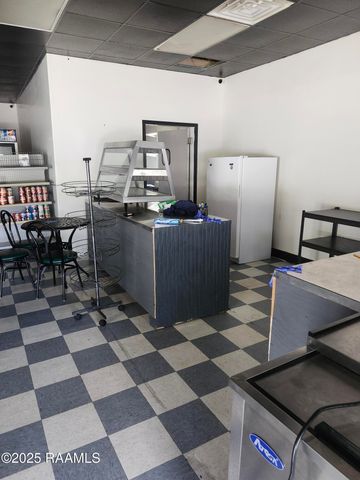 803 W Hutchinson Avenue, Crowley, LA 70526