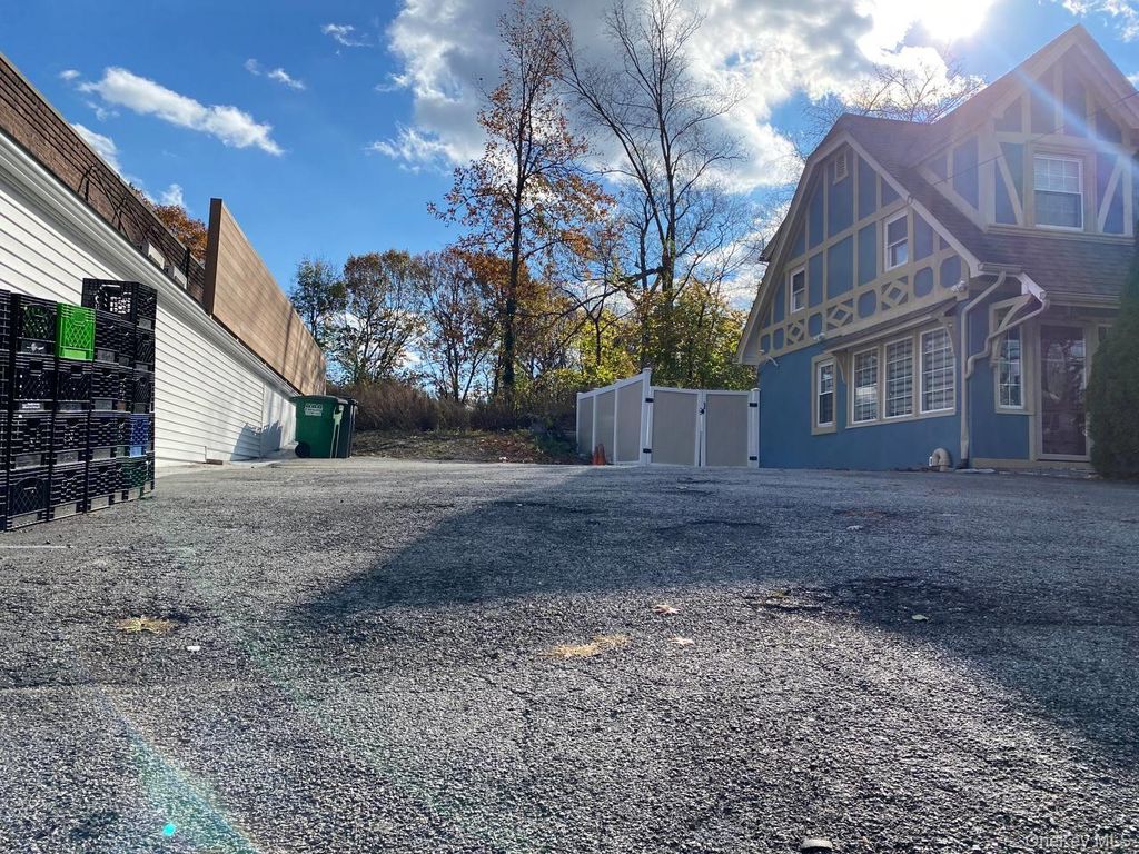 466 Palmer Road, Yonkers, NY 10701