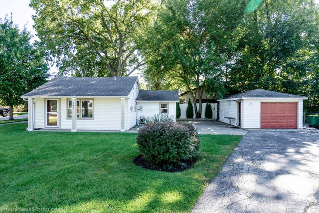 149 E Strong Street, Wheeling, IL 60090