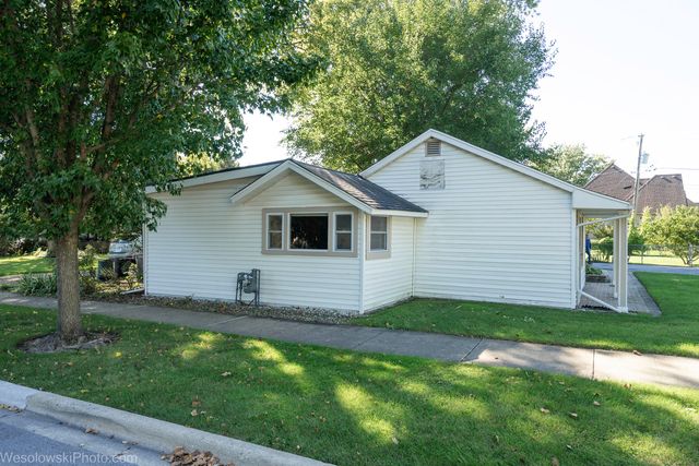 149 E Strong Street, Wheeling, IL 60090