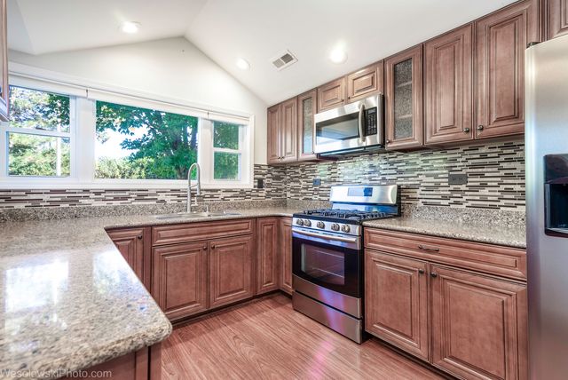 149 E Strong Street, Wheeling, IL 60090