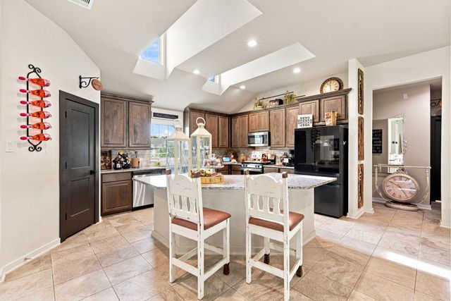 6710 Aspen Peak Drive, Baytown, TX 77521