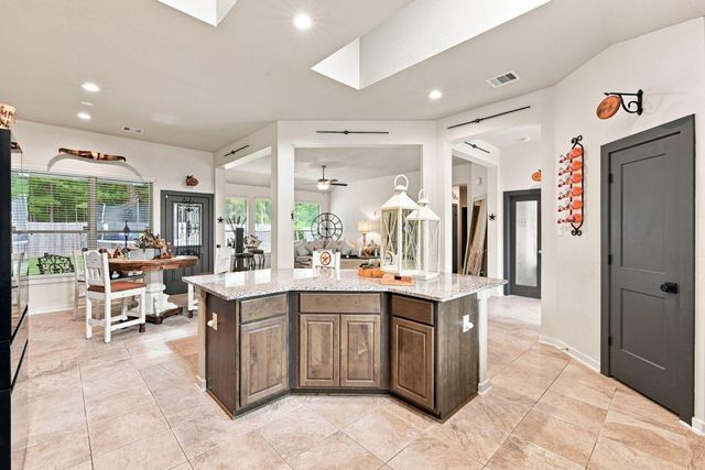 6710 Aspen Peak Drive, Baytown, TX 77521