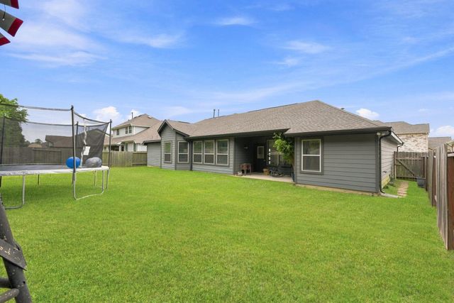 6710 Aspen Peak Drive, Baytown, TX 77521