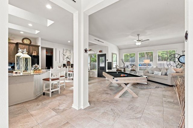 6710 Aspen Peak Drive, Baytown, TX 77521