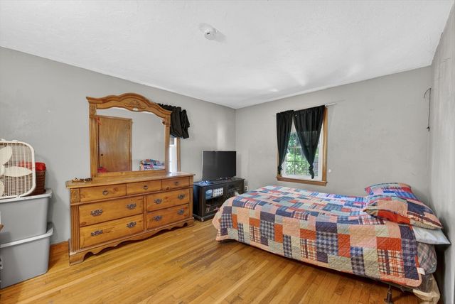 41 Rockland St, Brockton, MA 02301