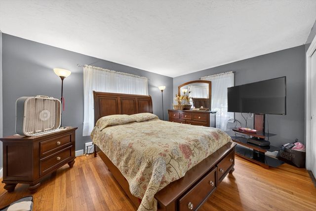 41 Rockland St, Brockton, MA 02301