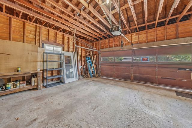 41 Rockland St, Brockton, MA 02301