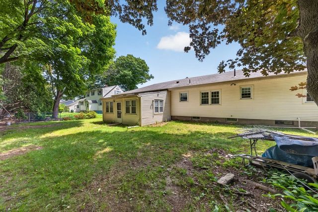 41 Rockland St, Brockton, MA 02301