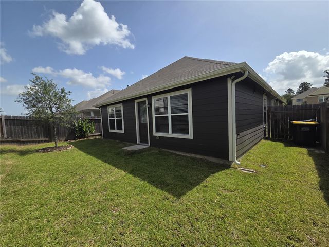 2390 Tavo Trail Drive, Conroe, TX 77301