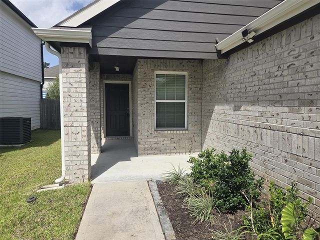 2390 Tavo Trail Drive, Conroe, TX 77301